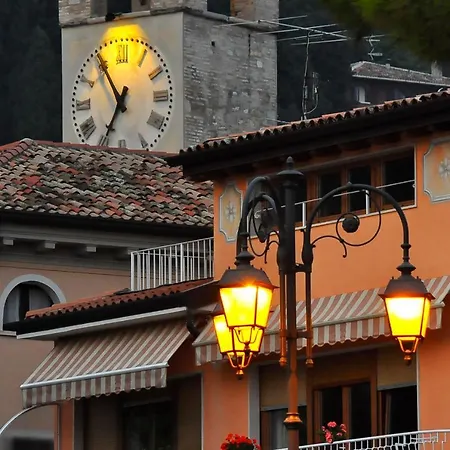 Meublè Olivi Hotel Toscolano-Maderno
